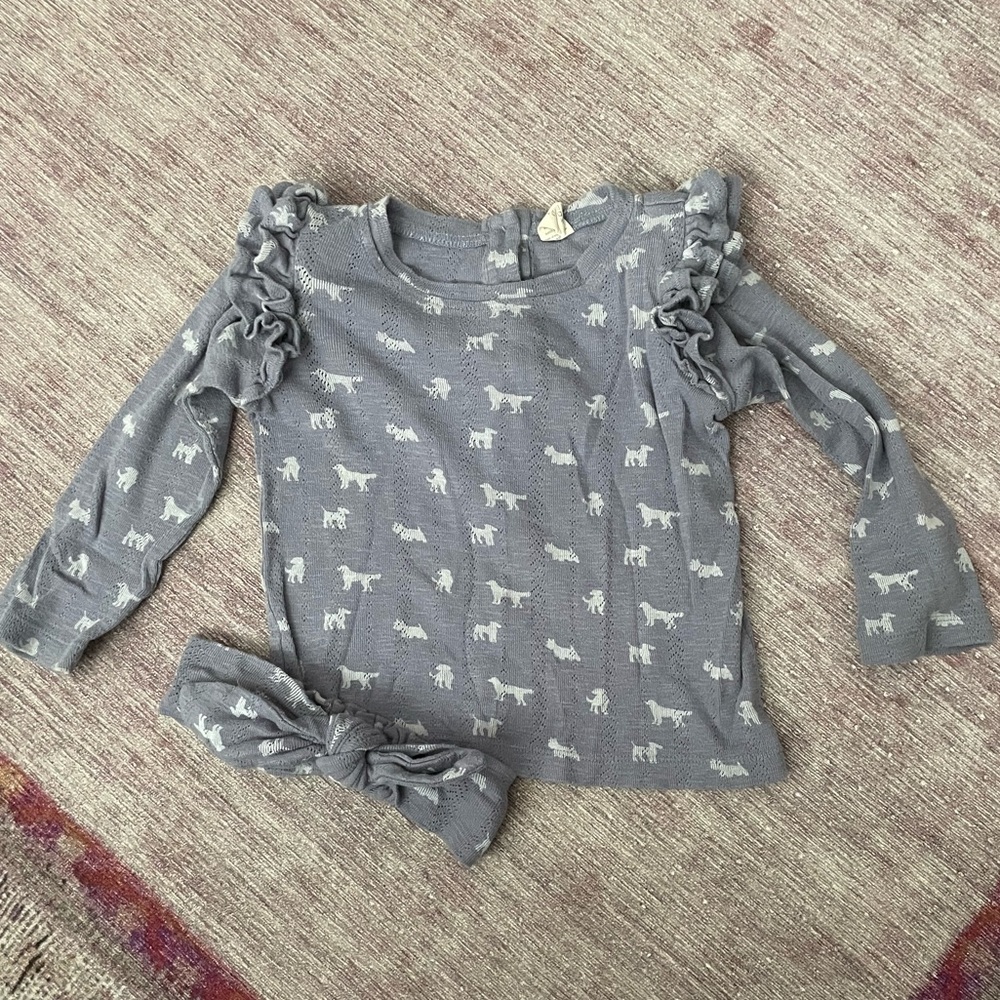 Kate Quinn dog sweater & headband